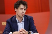 梦见吃鸡人工智能实验室Mistral将推出其首款推理模型，挑战 OpenAI